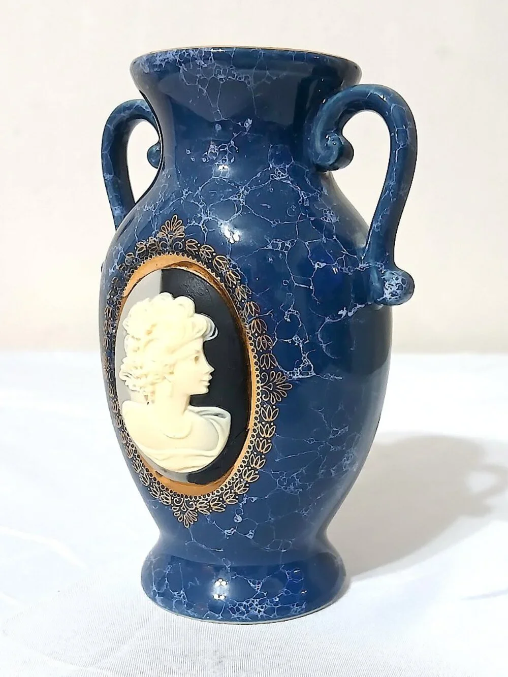 Vintage Mount Clemens Pottery Blue Cameo Vase Japan Gold Trim 5.25